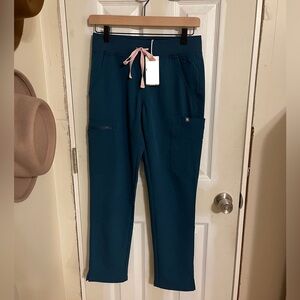 Figs Limited Edition Women's Caribbean Blue Yola